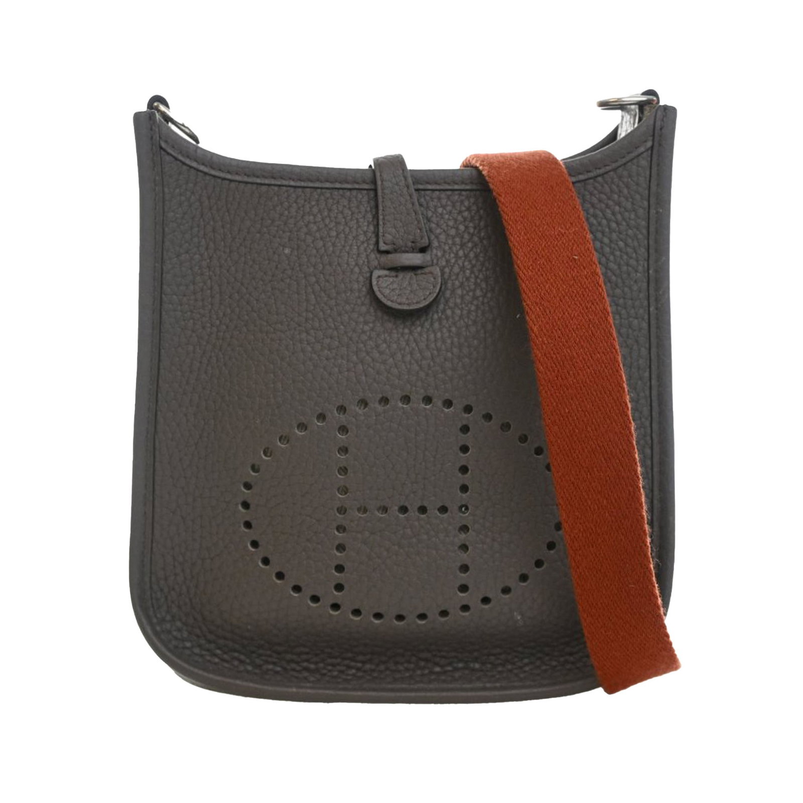 Hermes Evelyne 16 Clemence Gray Crossbody Bag: Hermes Evelyne 16 Clemence Gray Crossbody Bag The Hermes Clemence Evelyne 16 Amazone bag is crafted from Clemence leather in the Gris Etain color. It features a detachable and adjustable flat strap fo