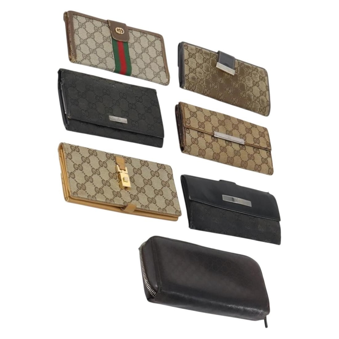 Gucci Beige Black GG Supreme PVC Leather Wallet Set for Women: Gucci Beige Black GG Supreme PVC Leather Wallet Set for Women This GUCCI GG Supreme Canvas wallet for women is crafted from beige and black PVC leather and GG canvas. Made in Italy, the wallet feature