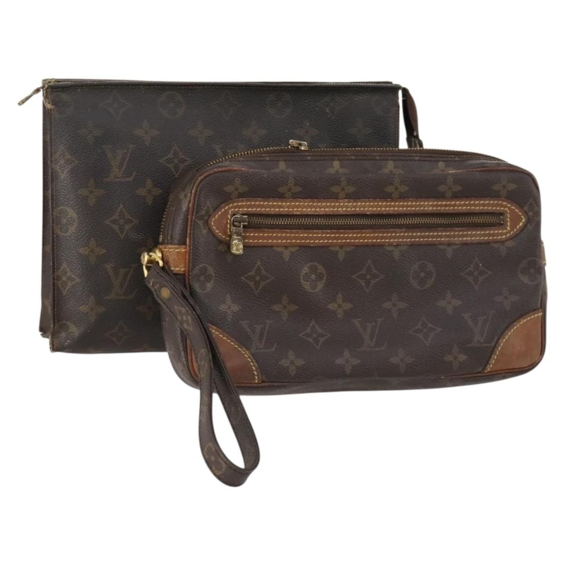 Set of 2 Louis Vuitton Monogram Canvas Women's Clutch Bags: Set of 2 Louis Vuitton Monogram Canvas Women's Clutch Bags This is a set of two Louis Vuitton Monogram clutch bags crafted from monogram canvas. Designed for women, these clutch bags are made in Franc