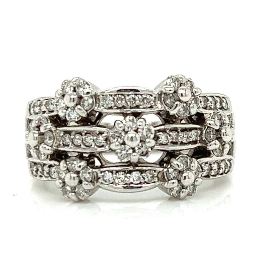 Elegant 14K White Gold Diamond Ring 67 Diamonds 1.60 Ct G-H VS1-SI2: Elegant 14K White Gold Diamond Ring 67 Diamonds 1.60 Ct G-H VS1-SI2 This stunning 14K White Gold Diamond Ring features a total of 67 sparkling diamonds with an approximate total weight of 1.60 Ct. The