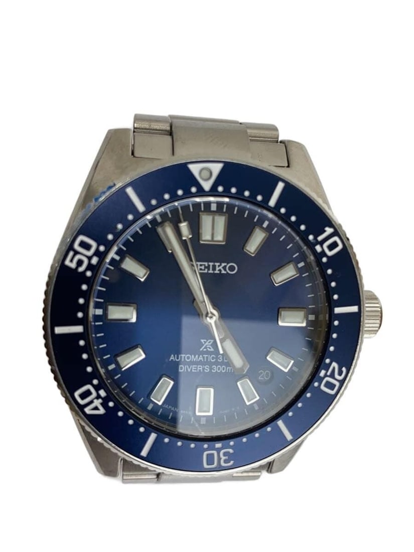Seiko Prospex Navy Stainless Steel Diver Wristwatch 6R55-00G0: Seiko Prospex Navy Stainless Steel Diver Wristwatch 6R55-00G0 This SEIKO Prospex Diver Scuba 6R55-00G0 is a men's wristwatch crafted in Japan. It features a navy dial and is made from durable stainles
