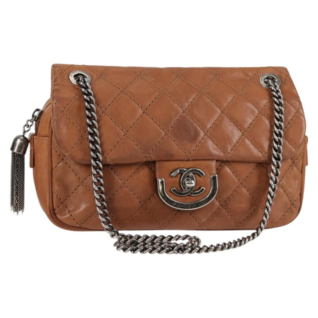 Chanel Matelasse 25 Brown Leather Shoulder Bag with Silver Chain and CC Logo: Chanel Matelasse 25 Brown Leather Shoulder Bag with Silver Chain and CC Logo This CHANEL Matelasse 25 chain shoulder bag features brown leather with silver-tone accents and the iconic CC logo. Designe