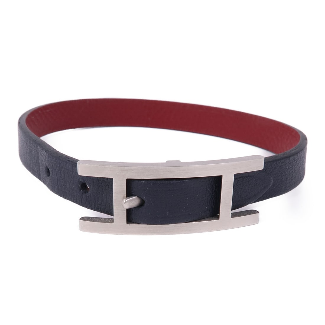 HERMES Behapi Bracelet Black Veau Swift Leather PHW: HERMES Behapi Bracelet Black Veau Swift Leather PHW Elevate your style with the HERMES Behapi Bracelet, crafted from luxurious Veau Swift leather in a classic Noir (Black) color. This elegant bracelet