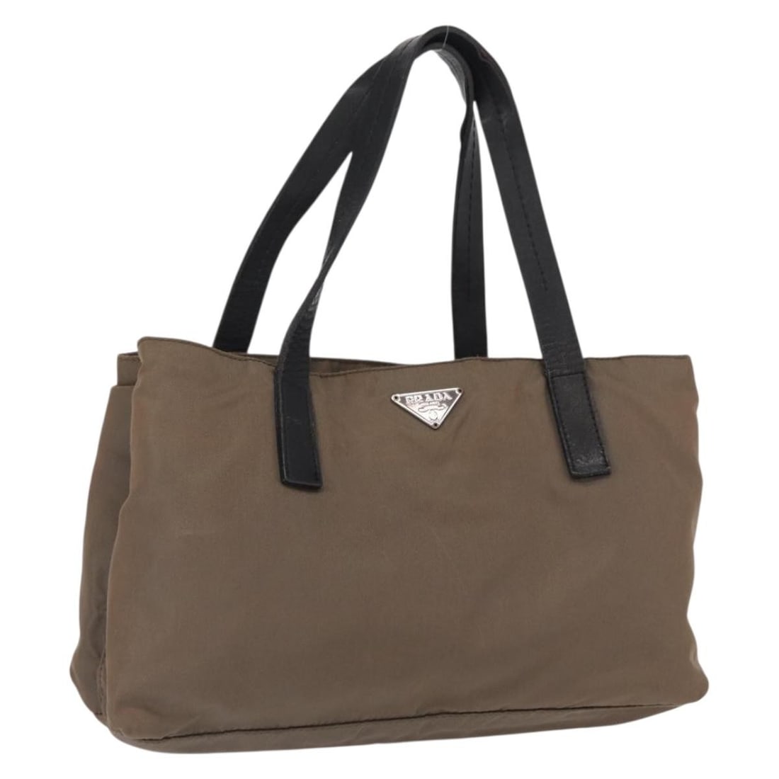 Prada beige nylon handbag Italy silver tone women: Prada beige nylon handbag Italy silver tone women This Prada handbag is crafted from beige and silver nylon, offering a lightweight and practical accessory. Designed for women, it features a compact s