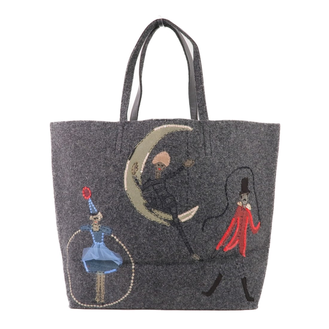 Valentino Gray Felt Tote Shoulder Bag SHW: Valentino Gray Felt Tote Shoulder Bag SHW This Red Valentino tote shoulder bag features a stylish gray felt exterior and silver-tone hardware. Designed for women, it offers a spacious interior with a 