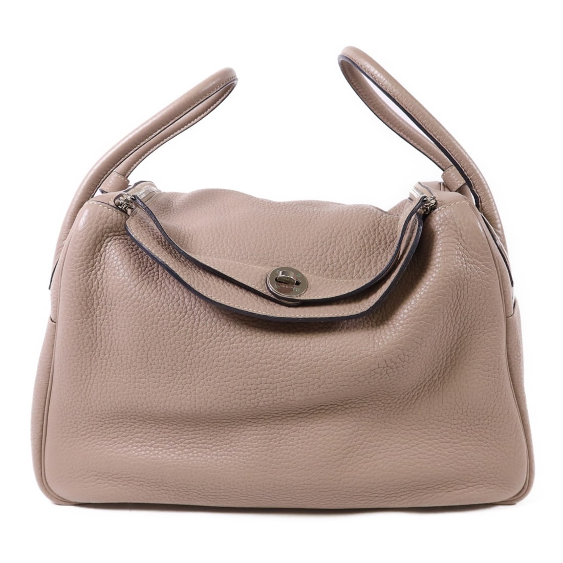 HERMES Lindy 34 Beige Calfskin 2 Way Shoulder Bag: HERMES Lindy 34 Beige Calfskin 2 Way Shoulder Bag This Hermes Lindy 34 is a versatile 2-way shoulder bag crafted from Clemence calfskin leather in a beige tone. Designed for women, it features both sh