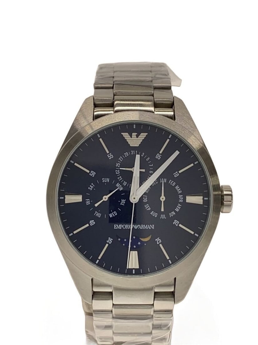 Emporio Armani AR-11553 Swiss Quartz Wristwatch: Emporio Armani AR-11553 Swiss Quartz Wristwatch This Emporio Armani AR-11553 men's quartz wristwatch features a Swiss origin and showcases a classic design. The watch is pre-owned and graded as B, wit