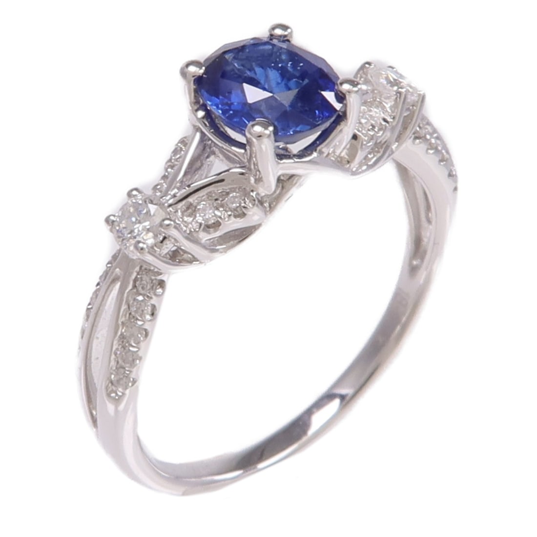 JEWELRY Sapphire Diamond 18K White Gold Ring Size 6.5: JEWELRY Sapphire Diamond 18K White Gold Ring Size 6.5 This elegant women's ring features a stunning sapphire as the main stone, set in 18K white gold. The ring is designed in a classic style and is si