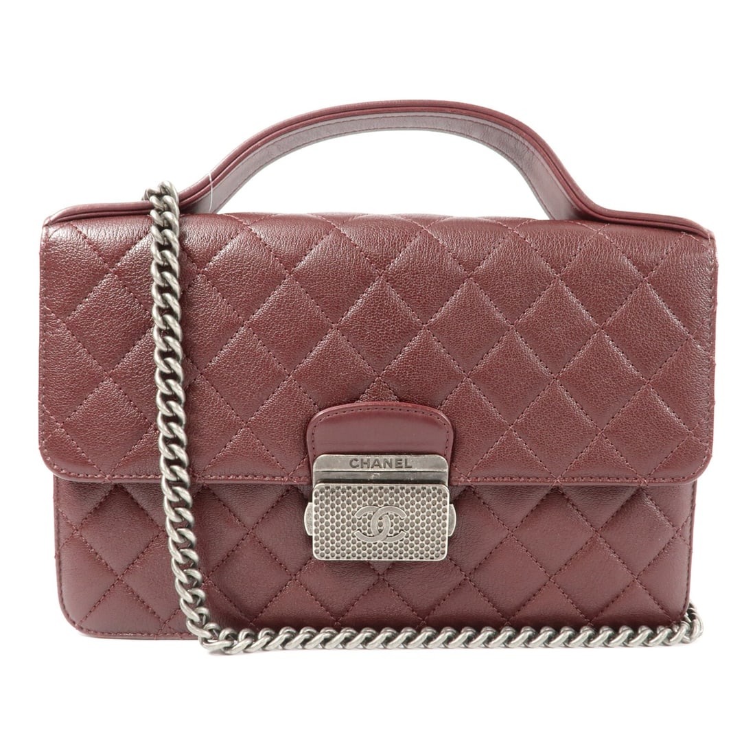 Chanel Calfskin CC University Red Flap Shoulder Bag with Chain Strap: Chanel Calfskin CC University Red Flap Shoulder Bag with Chain Strap This CHANEL CC University Flap Bag is crafted from luxurious red calfskin leather and features a versatile 2-way design that allows