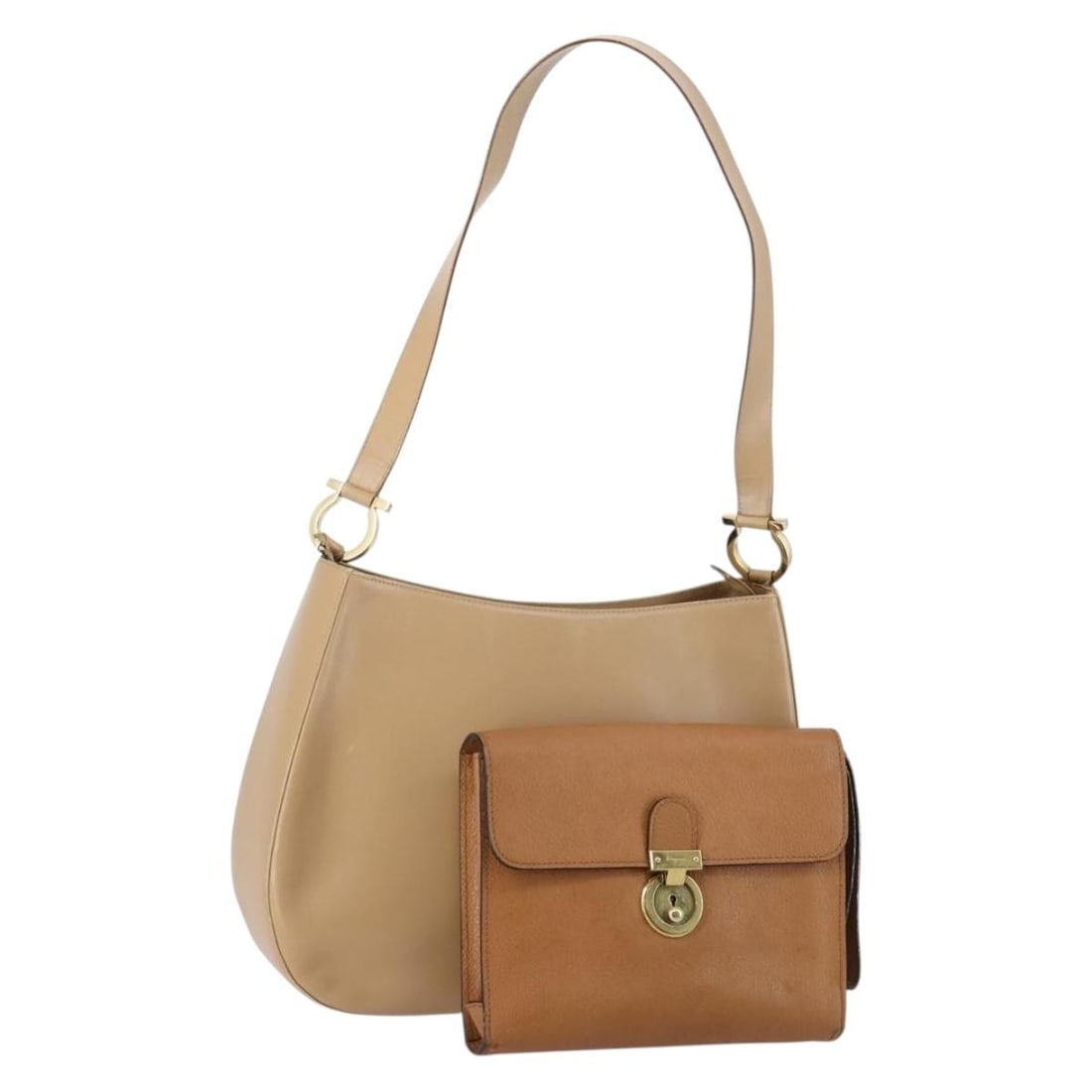 Salvatore Ferragamo Beige Leather Shoulder Bag Set of 2 Authentic: Salvatore Ferragamo Beige Leather Shoulder Bag Set of 2 Authentic This stylish Salvatore Ferragamo shoulder bag is crafted from genuine leather in an elegant beige tone. Designed in Italy, this bag em