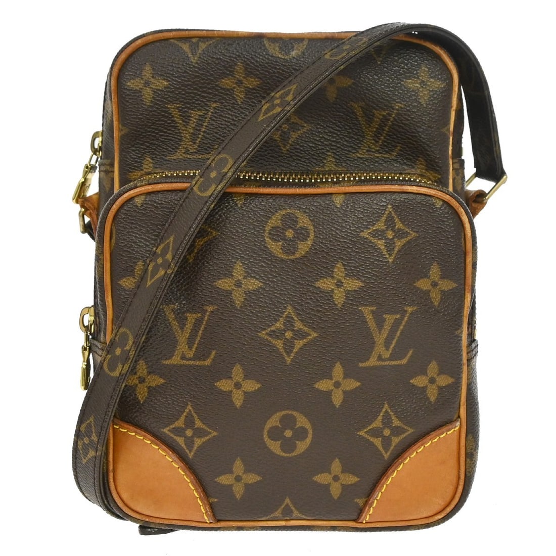 Louis Vuitton Amazone Monogram Canvas Crossbody Bag: Louis Vuitton Amazone Monogram Canvas Crossbody Bag This Louis Vuitton Amazone Bag features the iconic monogram canvas in a brown colorway. Designed for unisex use, it offers a compact and versatile s