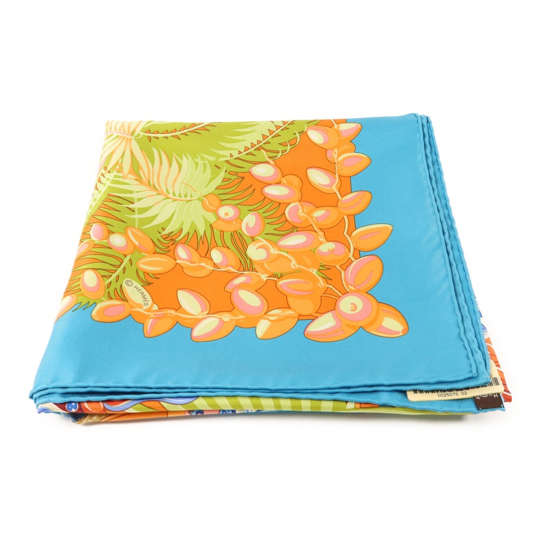 Hermes Orange and Blue Silk Women's Square Scarf 90x90 France: Hermes Orange and Blue Silk Women's Square Scarf 90x90 France This Hermes scarf features a vibrant orange and blue color combination, crafted from luxurious silk. Designed for women, it offers a class