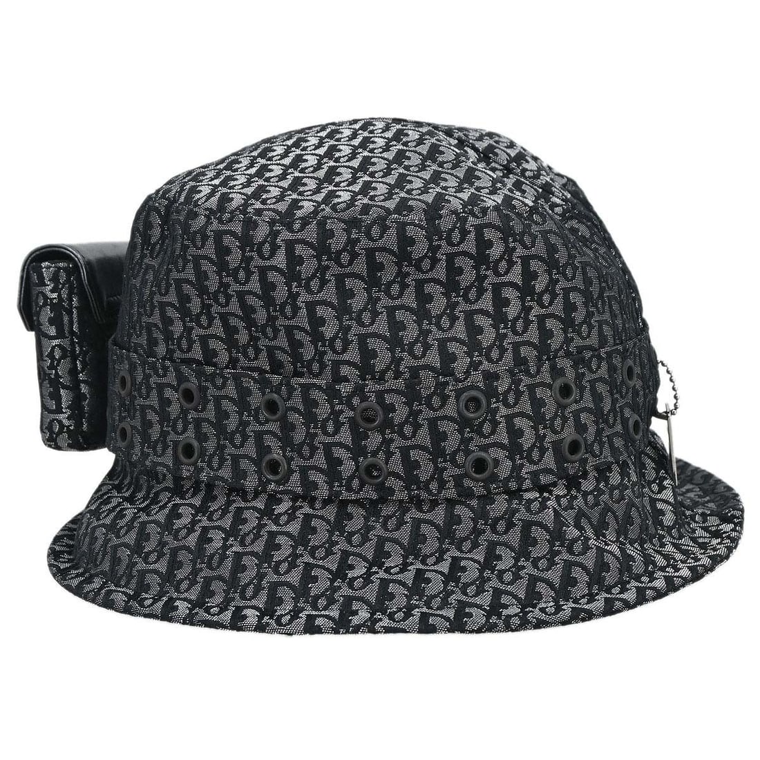 Christian Dior Trotter Black Logo Hat Size 57: Christian Dior Trotter Black Logo Hat Size 57 This Christian Dior Street Chic Trotter hat in black is crafted for women and features the iconic Dior logo accent. Made from a blend of polyester, cotton