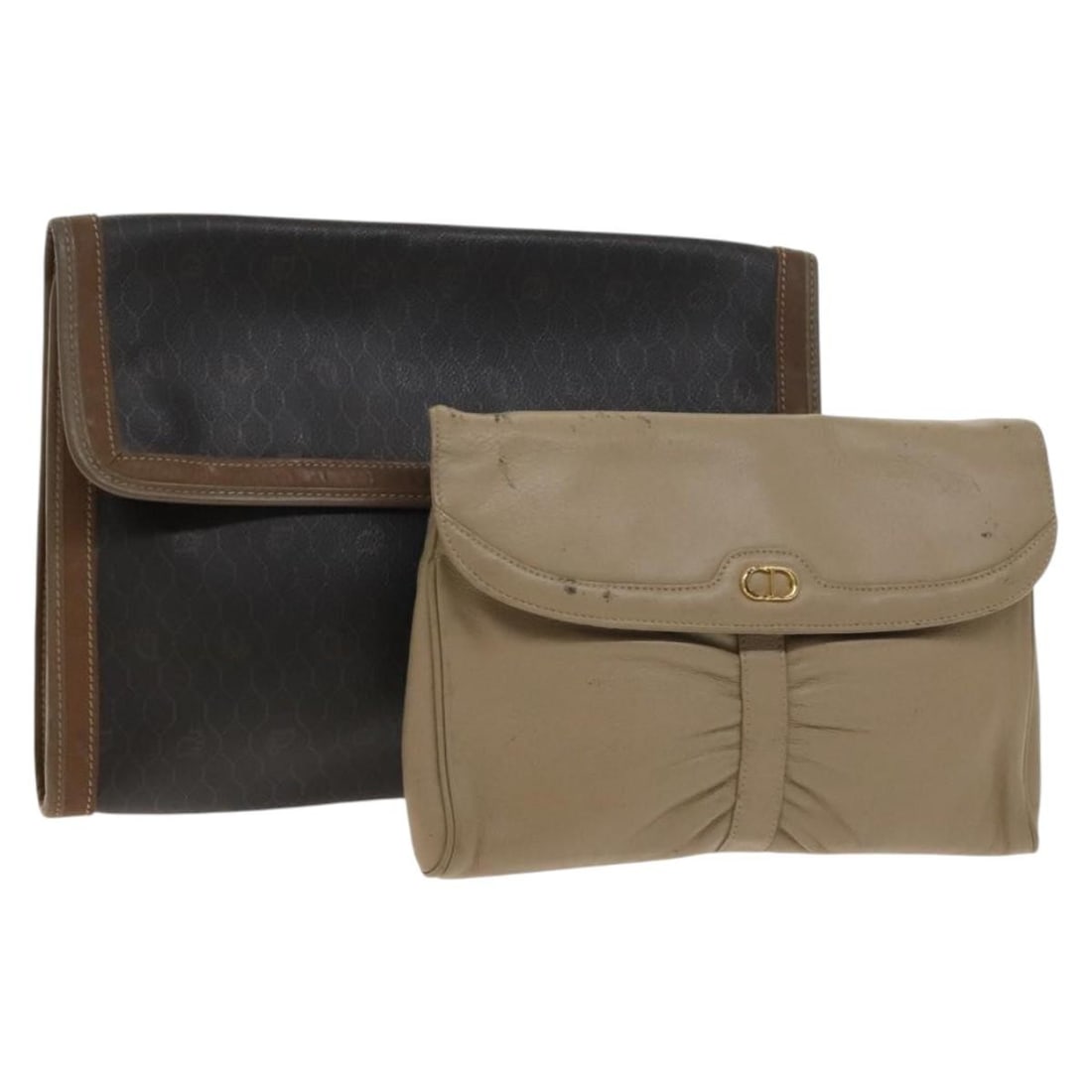 Christian Dior Honeycomb Canvas Beige Black Clutch Bag Set of 2 Auth: Christian Dior Honeycomb Canvas Beige Black Clutch Bag Set of 2 Auth This elegant Christian Dior clutch bag features a sophisticated honeycomb canvas and leather construction, presented in a stylish b