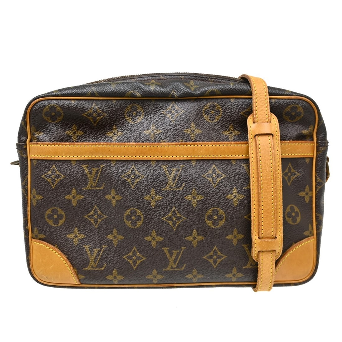 Louis Vuitton Trocadero 30 monogram canvas crossbody bag: Louis Vuitton Trocadero 30 monogram canvas crossbody bag This vintage Louis Vuitton Trocadero 30 shoulder bag features the iconic monogram canvas exterior with brown leather crossbody strap and trim. 