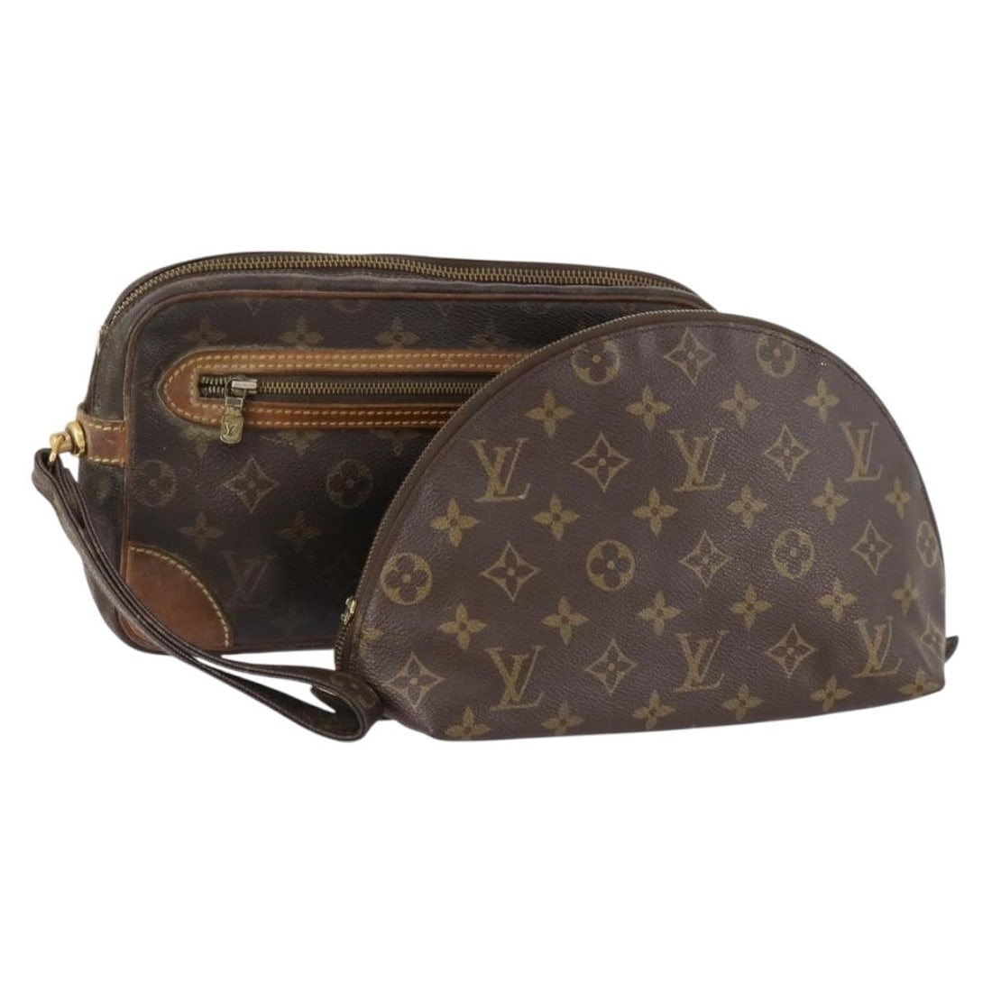Set of 2 Monogram Canvas Clutch Bags by Louis Vuitton: Set of 2 Monogram Canvas Clutch Bags by Louis Vuitton This is a set of two authentic Louis Vuitton Monogram clutch bags crafted from signature monogram canvas. Designed for women, these clutch bags fe