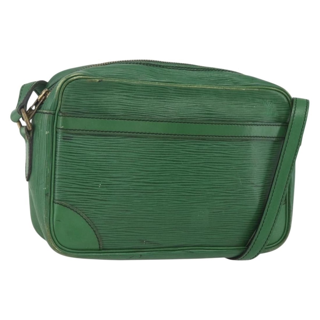 Green Epi Leather Trocadero 23 Shoulder Bag by Louis Vuitton M52304: Green Epi Leather Trocadero 23 Shoulder Bag by Louis Vuitton M52304 This Louis Vuitton Trocadero 23 shoulder bag features green Epi leather with a structured silhouette. The bag offers an adjustable s