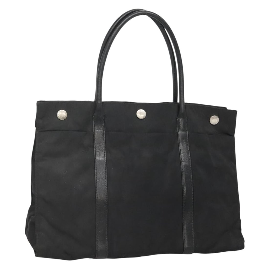 Prada Nylon Black Silver Women Handbag Italy 14.2in: Prada Nylon Black Silver Women Handbag Italy 14.2in This PRADA handbag is crafted from black nylon with silver-tone accents. Designed for women, it features a spacious interior and practical dimension