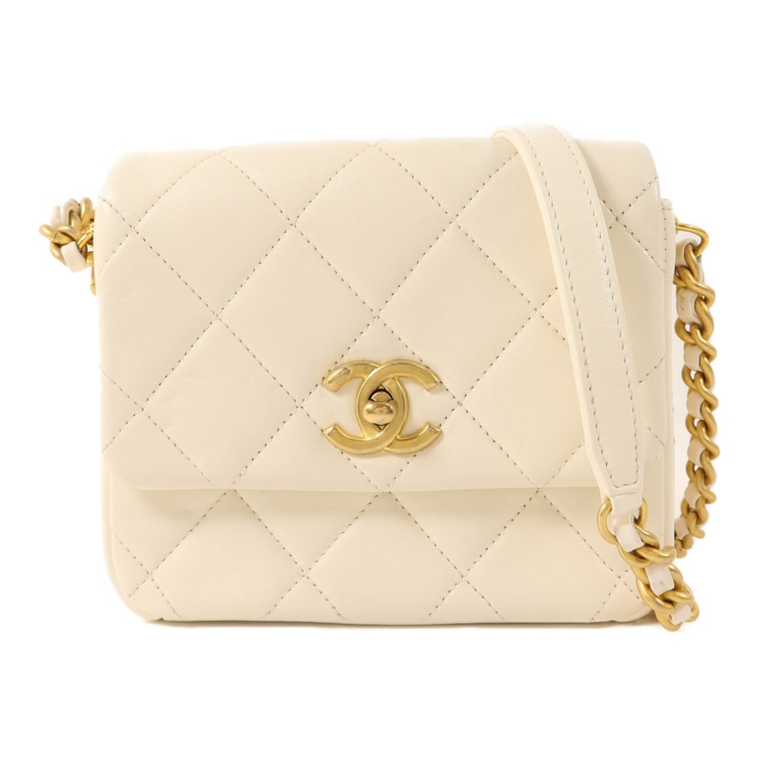 White Lambskin Shoulder Bag Chanel CC Gold Hardware AS2733: White Lambskin Shoulder Bag Chanel CC Gold Hardware AS2733 This is a CHANEL CC chain shoulder bag crafted from white lambskin leather. The bag is designed for women and features a classic shoulder sty