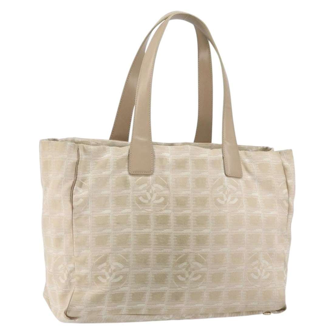 CHANEL Travel Line Tote Bag Nylon Beige Gold Auth BA7759: CHANEL Travel Line Tote Bag Nylon Beige Gold Auth BA7759 This CHANEL New Travel Line Tote Bag is a stylish accessory crafted from durable nylon in a chic beige and gold color scheme. It features a spa