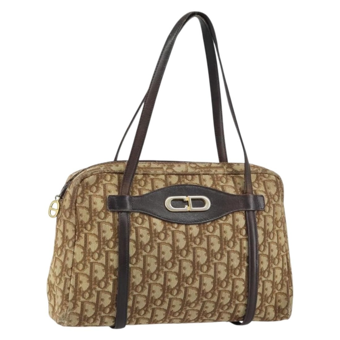 Christian Dior Beige Gold Trotter Canvas Hand Bag Authentic: Christian Dior Beige Gold Trotter Canvas Hand Bag Authentic This exquisite Christian Dior Trotter Canvas Hand Bag showcases a stylish beige and gold color scheme, embodying luxury and sophistication. 