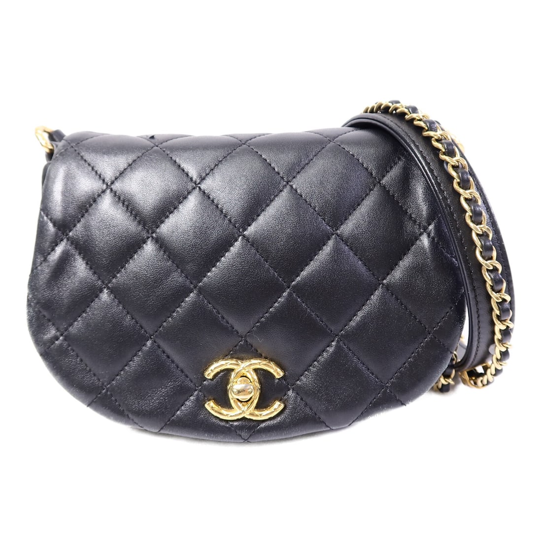 CHANEL Coco Mail lambskin black shoulder bag GHW: CHANEL Coco Mail lambskin black shoulder bag GHW This CHANEL CC Coco Mail Chain shoulder bag features luxurious black lambskin leather and gold-tone hardware. Designed for women, the bag offers a comp
