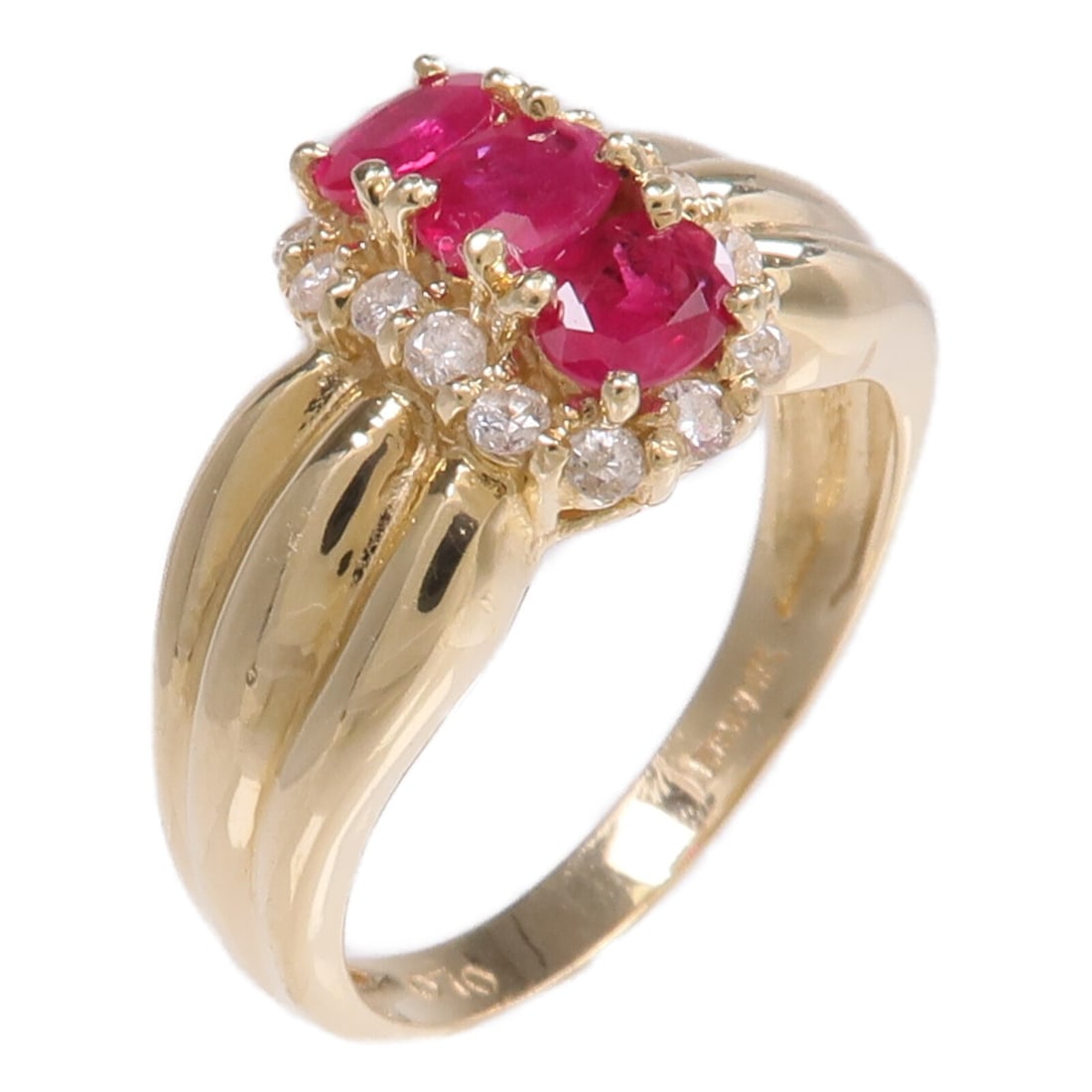 JEWELRY 14K Yellow Gold Ruby Diamond Ring Size 7: JEWELRY 14K Yellow Gold Ruby Diamond Ring Size 7 This women's ring features a striking ruby as the main stone, set in a 14K yellow gold band. Accented with diamonds, the ring showcases a vibrant red c