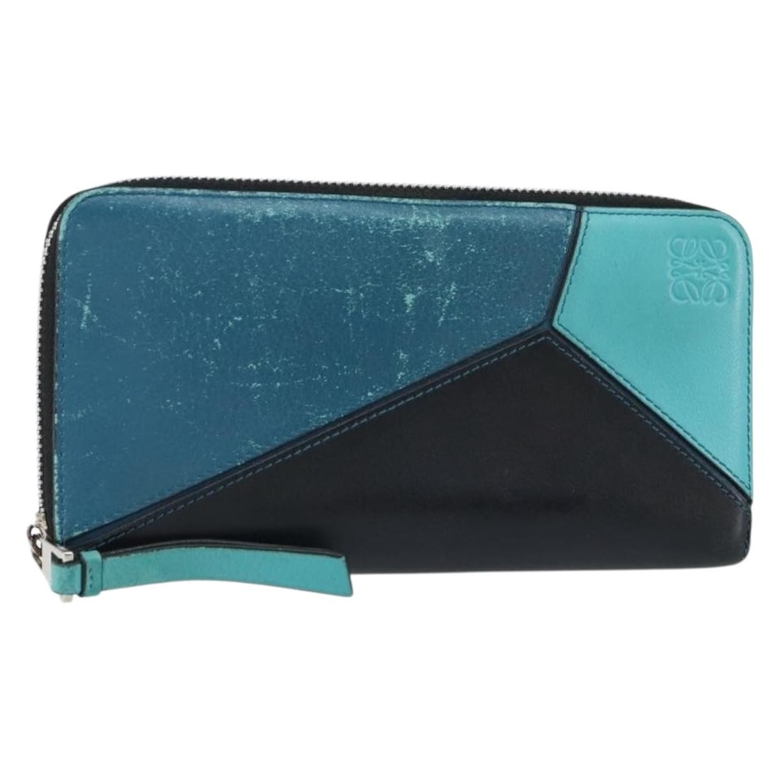 LOEWE Blue Silver Leather Long Wallet Auth Spain: LOEWE Blue Silver Leather Long Wallet Auth Spain This LOEWE Anagram Long Wallet is crafted from leather in a striking blue and silver color combination. Designed for practical use, it features a compa
