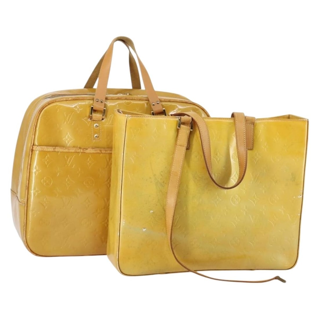 Louis Vuitton Monogram Vernis Tote Bag Beige 2 Piece Set Authenticated: Louis Vuitton Monogram Vernis Tote Bag Beige 2 Piece Set Authenticated This Louis Vuitton Monogram Vernis Tote Bag is a stylish accessory crafted from durable Monogram Canvas. The bag features a beaut