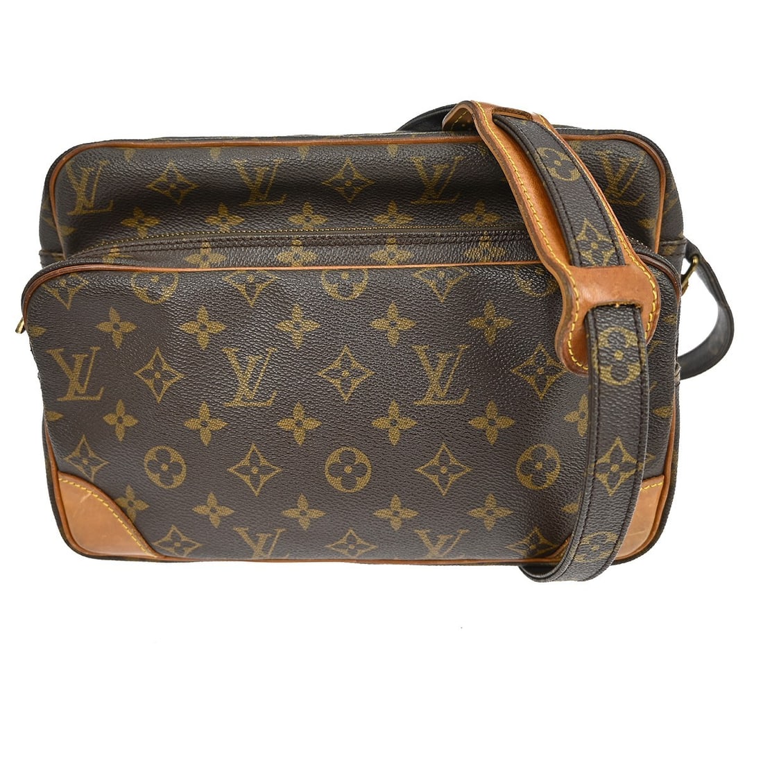 Louis Vuitton Nile Monogram Canvas Crossbody Bag M45244: Louis Vuitton Nile Monogram Canvas Crossbody Bag M45244 This Louis Vuitton Nile crossbody shoulder bag features the iconic monogram canvas leather exterior and a medium-sized silhouette. Designed with