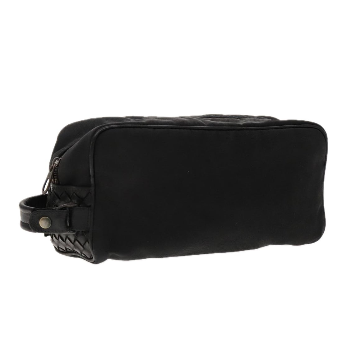 Bottega Veneta Silver Black Leather Intrecciato Women's Clutch Purse Italy: Bottega Veneta Silver Black Leather Intrecciato Women's Clutch Purse Italy This Bottega Veneta Intrecciato clutch bag features a distinctive woven leather design in silver and black, crafted in Italy.