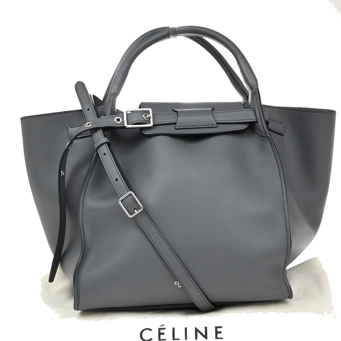 Celine Big Bag Gray Smooth Leather Handbag 24cm x 26cm x 22cm: Celine Big Bag Gray Smooth Leather Handbag 24cm x 26cm x 22cm The Celine Big Bag in smooth leather features a refined gray color and is designed for women. This Italian-made handbag offers a spacious 
