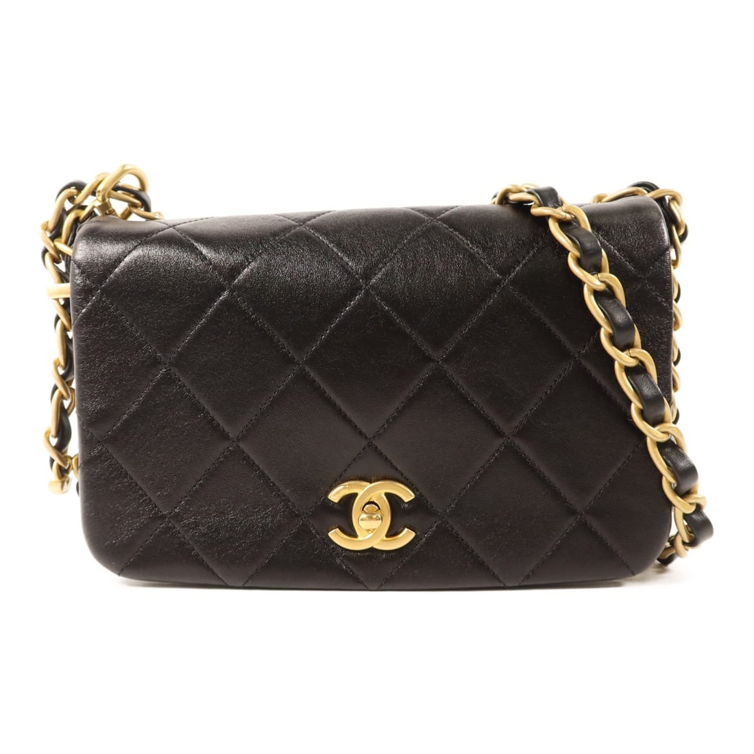 Chanel Black Calfskin CC Shoulder Bag with Gold Hardware: Chanel Black Calfskin CC Shoulder Bag with Gold Hardware This CHANEL shoulder bag is crafted from black calfskin leather and features the iconic CC logo. Designed for women, the bag includes a chain s