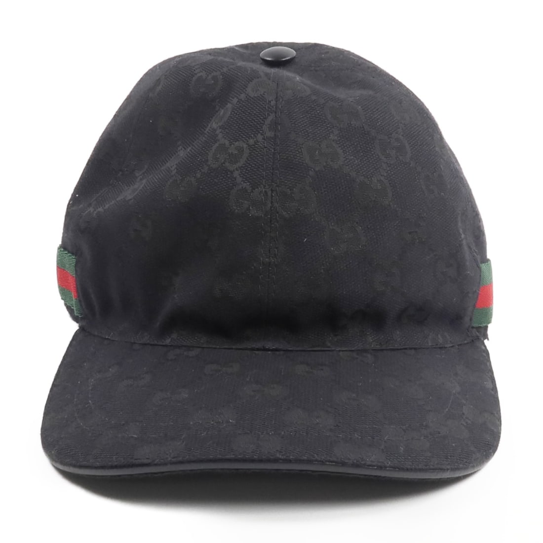 Gucci GG canvas black men's cap size L: Gucci GG canvas black men's cap size L This Gucci cap features a classic design crafted from black canvas. Sized as men's large, it offers a comfortable fit and showcases meticulous Italian craftsmans