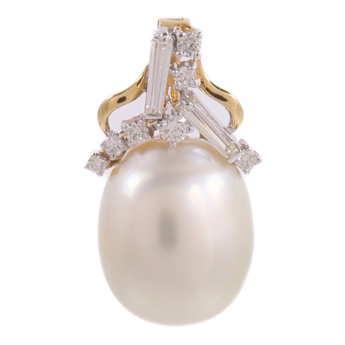 Pearl Diamond 18K Yellow Gold Pendant Top: Pearl Diamond 18K Yellow Gold Pendant Top This elegant pendant top features a lustrous pearl set in 18K yellow gold with a white gold frame. Designed for women, it showcases a sophisticated combinatio