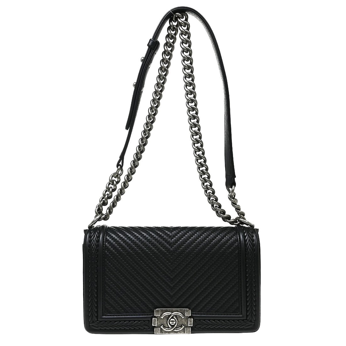 CHANEL Boy black lambskin medium chain shoulder bag: CHANEL Boy black lambskin medium chain shoulder bag This Chanel Boy shoulder bag features a medium-sized silhouette crafted from luxurious black lambskin leather with a chevron pattern. The design is 