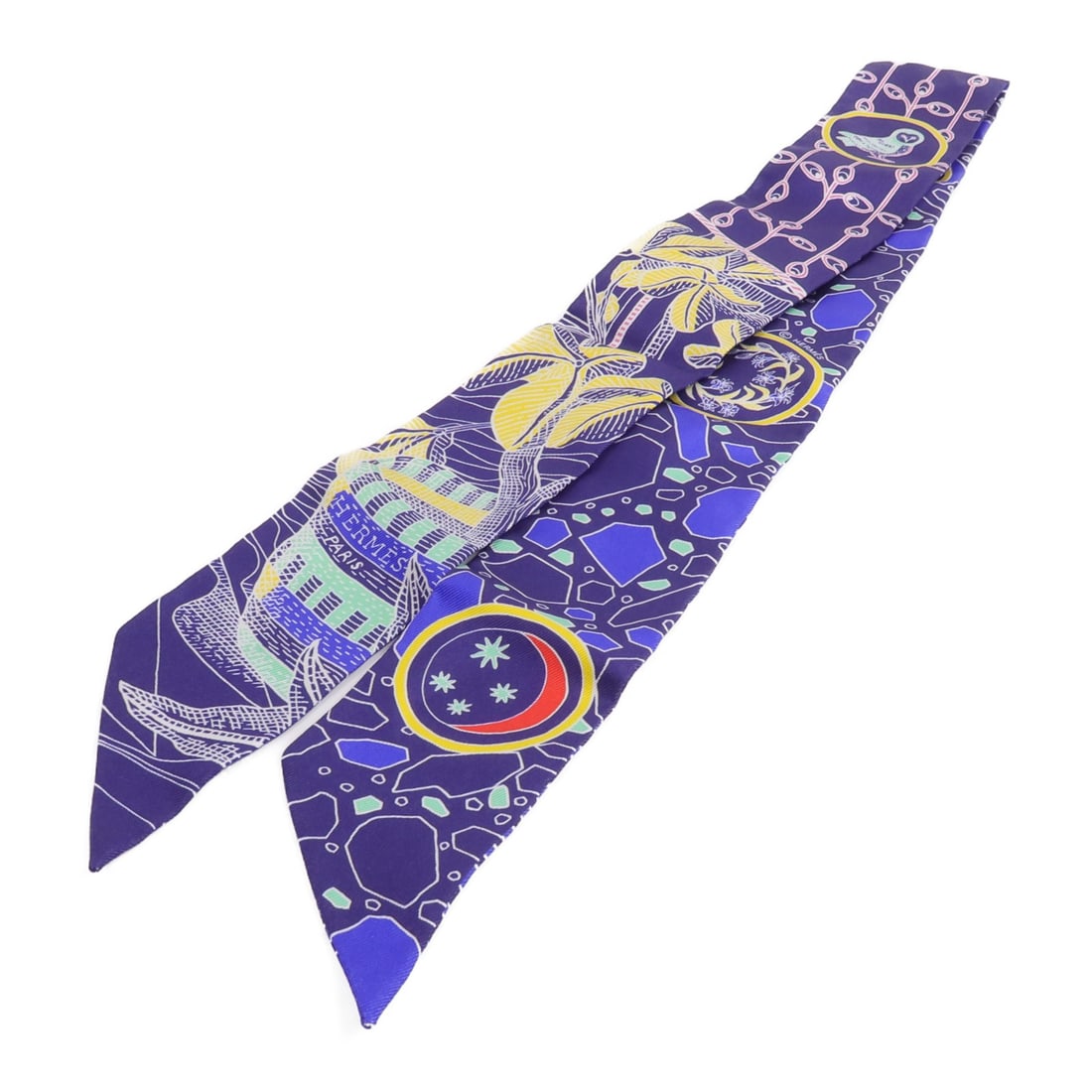 Hermes Twilly Blue Silk Women Scarf: Hermes Twilly Blue Silk Women Scarf This Hermes Twilly scarf is crafted from high-quality silk in a blue color. Designed for women, it offers a versatile accessory option that can be worn in various s