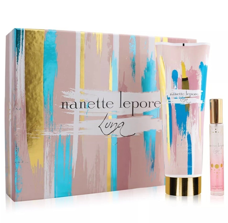 Nanette Lepore Luna Gift Set Eau de Parfum Lotion and 0.3 oz Perfume: Nanette Lepore Luna Gift Set Eau de Parfum Lotion and 0.3 oz Perfume Experience the captivating scent of the Nanette Lepore Luna Gift Set, featuring an Eau de Parfum lotion and a small perfume. This l