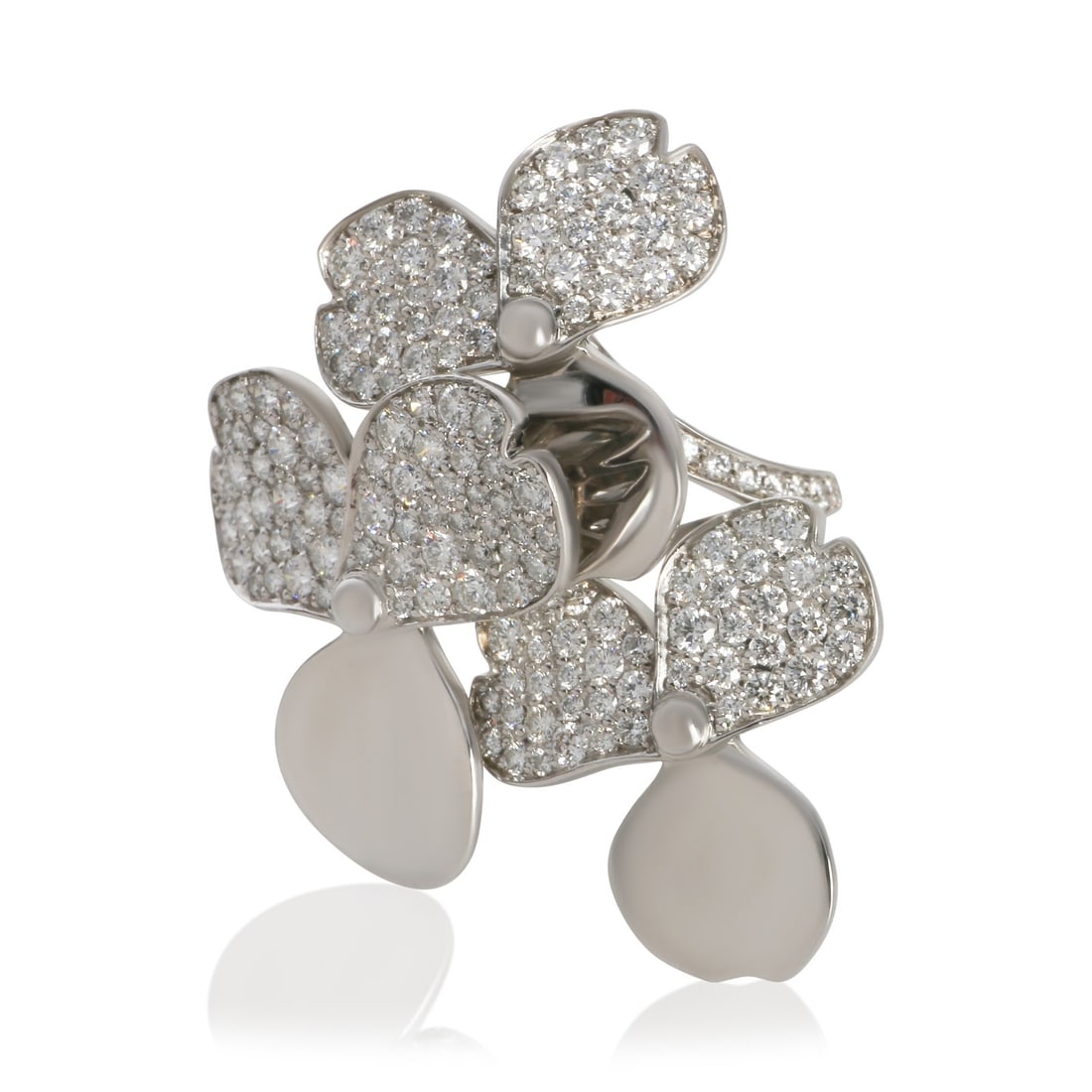 Tiffany & Co. Paper Flowers Platinum Diamond Ring Size 6: Tiffany & Co. Paper Flowers Platinum Diamond Ring Size 6 This Tiffany & Co. Paper Flowers ring features a round brilliant diamond as the main stone, complemented by additional diamond side stones with