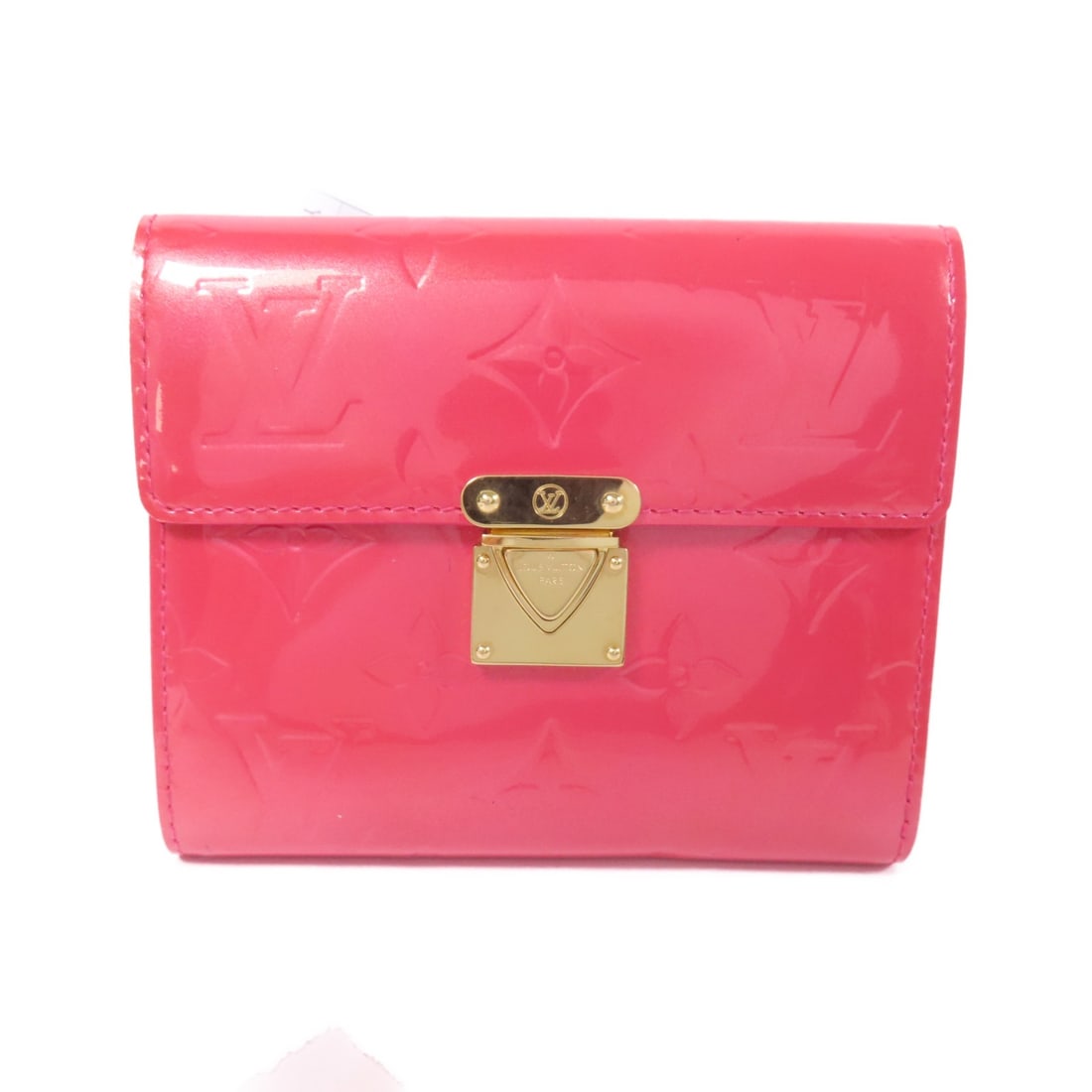 Louis Vuitton Vernis Pink Tri Fold Wallet GHW M91427: Louis Vuitton Vernis Pink Tri Fold Wallet GHW M91427 This Louis Vuitton trifold wallet is crafted from pink patent leather and features gold-tone hardware. Designed for women, it offers a stylish and 