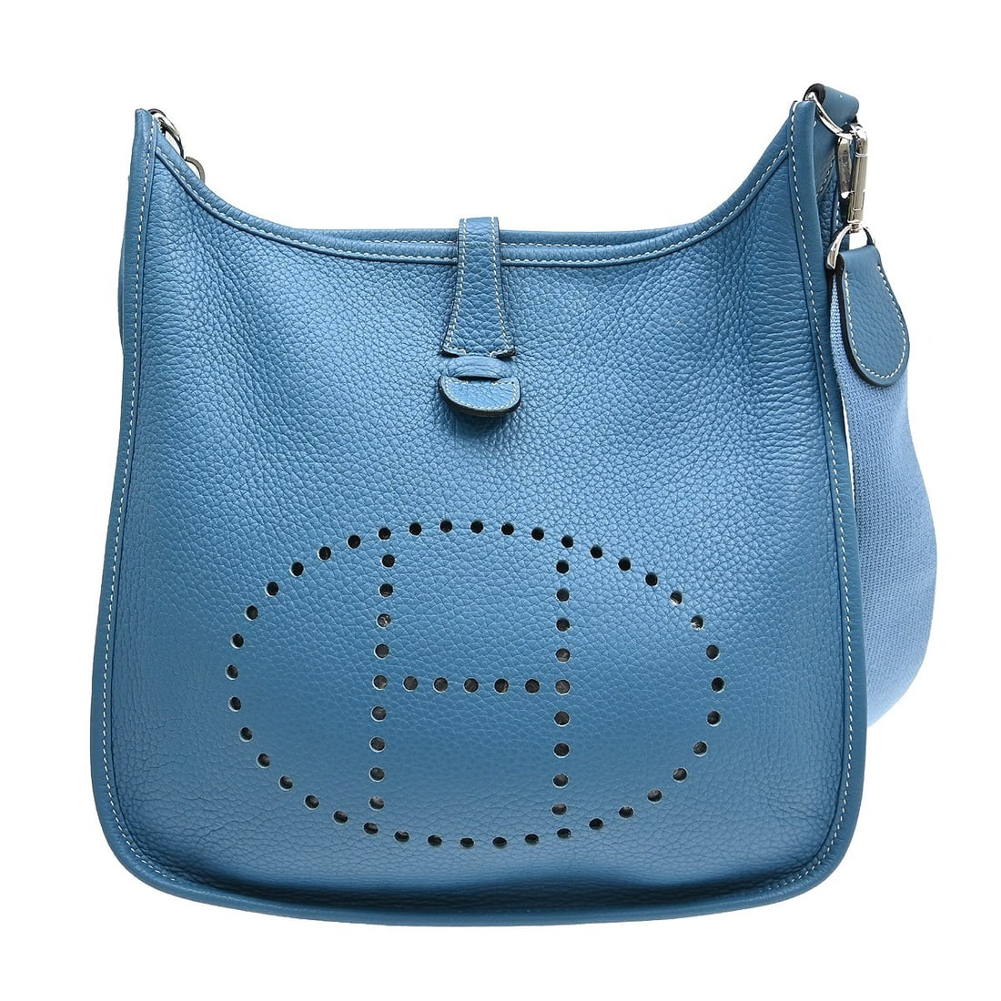 Hermes Evelyne Gen III Blue Taurillon Clemence Shoulder Bag: Hermes Evelyne Gen III Blue Taurillon Clemence Shoulder Bag This Hermes Evelyne Gen III shoulder bag is crafted from Blue Jean Taurillon Clemence leather, featuring a snap closure and a detachable str
