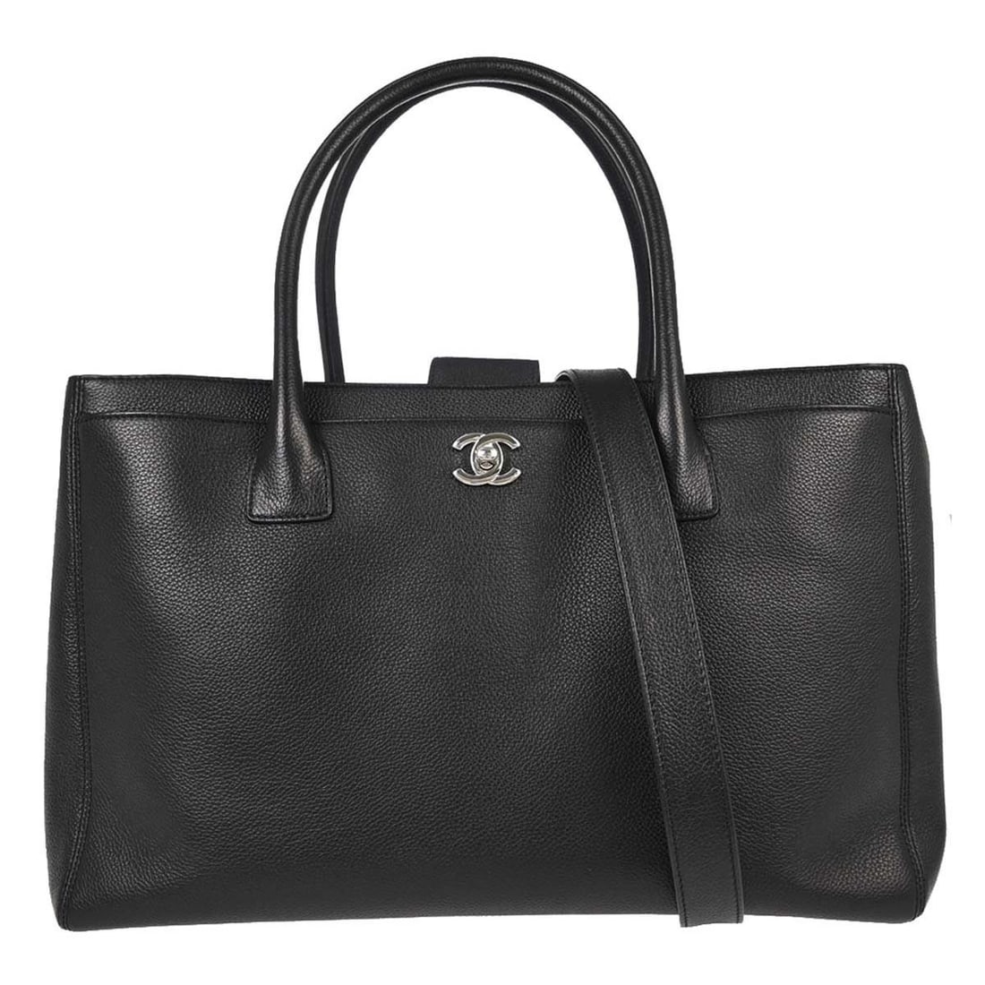 CHANEL Cerf Executive black calfskin tote bag: CHANEL Cerf Executive black calfskin tote bag This Chanel Executive Cerf tote bag is crafted from black calfskin leather and features a medium-sized silhouette with double handles and a detachable str