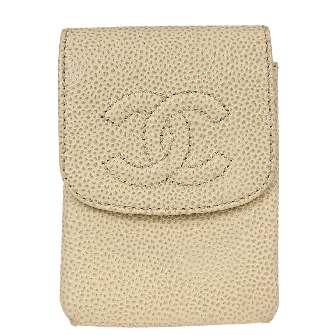 CHANEL White Caviar Skin Square Multi Pouch: CHANEL White Caviar Skin Square Multi Pouch This vintage Chanel multi pouch is crafted from off-white caviar calfskin leather in a square shape. Made in Italy, it features a durable exterior and inter