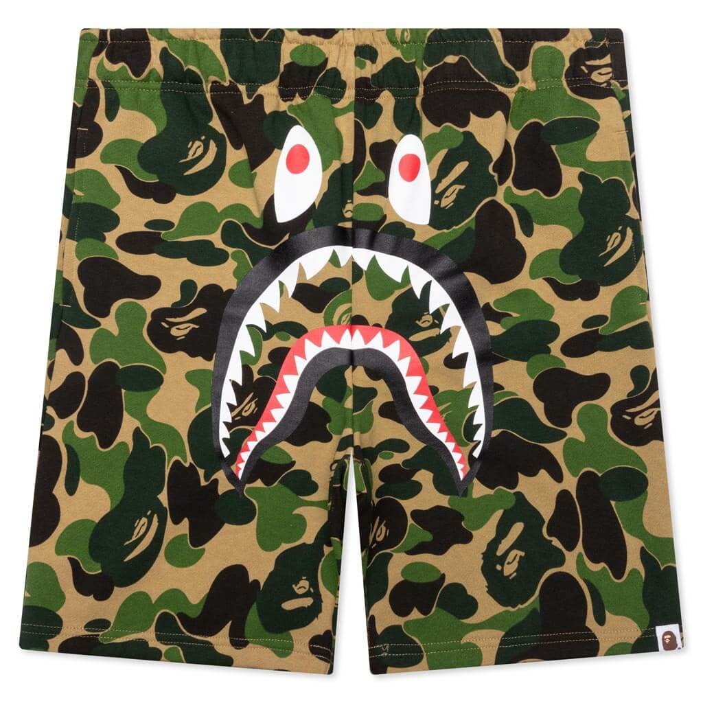 Bape Shark Camo Green Shorts Large (1 of 2)