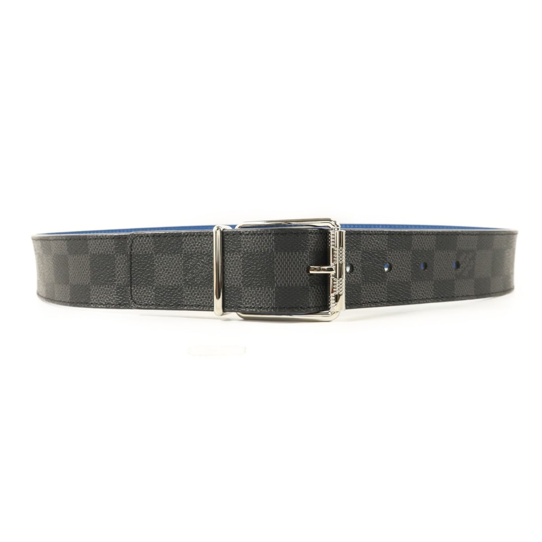 Louis Vuitton Damier Graphite Reversible Belt Black Blue SHW M9921: Louis Vuitton Damier Graphite Reversible Belt Black Blue SHW M9921 This Louis Vuitton reversible belt features Damier Graphite canvas with black and blue accents. Made from durable PVC coated canvas, 