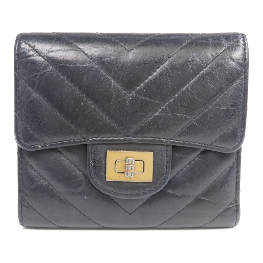 CHANEL 2.55 Black Calfskin Tri-Fold Wallet with Gold CC Hardware: CHANEL 2.55 Black Calfskin Tri-Fold Wallet with Gold CC Hardware This CHANEL 2.55 tri-fold wallet is crafted from black calfskin leather and features the signature CC logo. Designed for women, it offe
