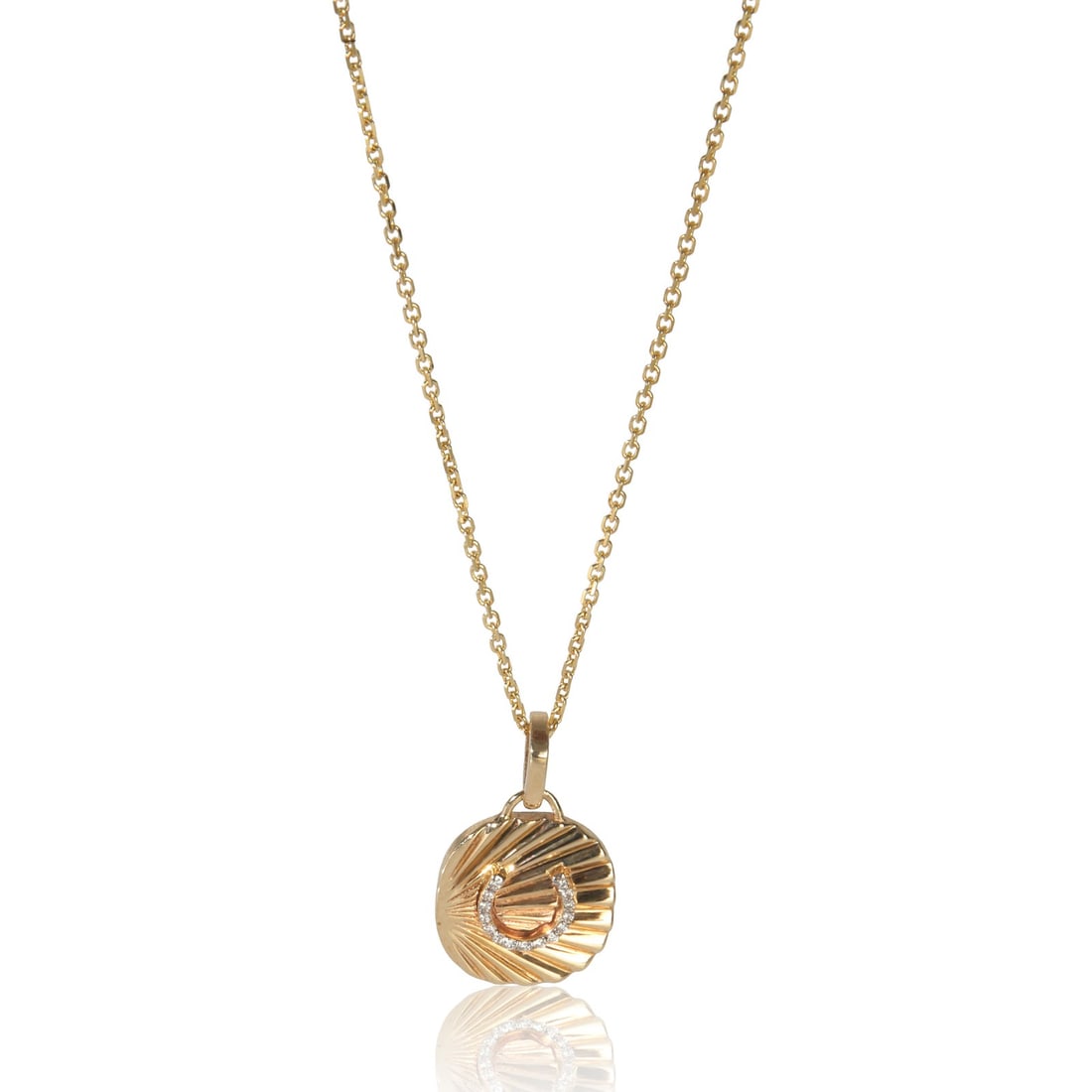 14K Yellow Gold Diamond Pendant Oval Disc Horseshoe Design: 14K Yellow Gold Diamond Pendant Oval Disc Horseshoe Design This women's pendant features an oval disc design with a horseshoe motif, crafted from 14K yellow gold. The pendant is adorned with round bri