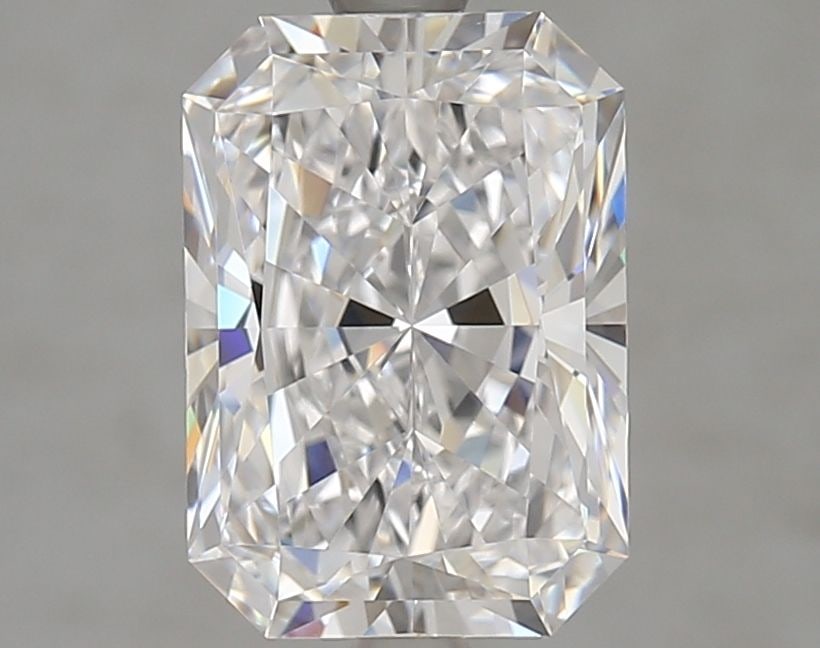 Loose Diamond - RADIANT 3.04ct D VVS2: Loose Diamond - RADIANT 3.04ct D VVS2 Source: This is a real non-mined Diamond that has been grown in a lab Shape: RADIANT Carats: 3.04 Color: D Clarity: VVS2 Certification: GIA Video:
