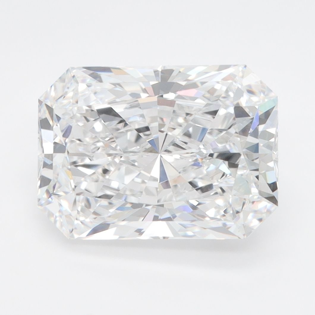 Loose Diamond - RADIANT 4.1ct D VVS1: Loose Diamond - RADIANT 4.1ct D VVS1 Source: This is a real non-mined Diamond that has been grown in a lab Shape: RADIANT Carats: 4.1 Color: D Clarity: VVS1 Certification: GIA Video: