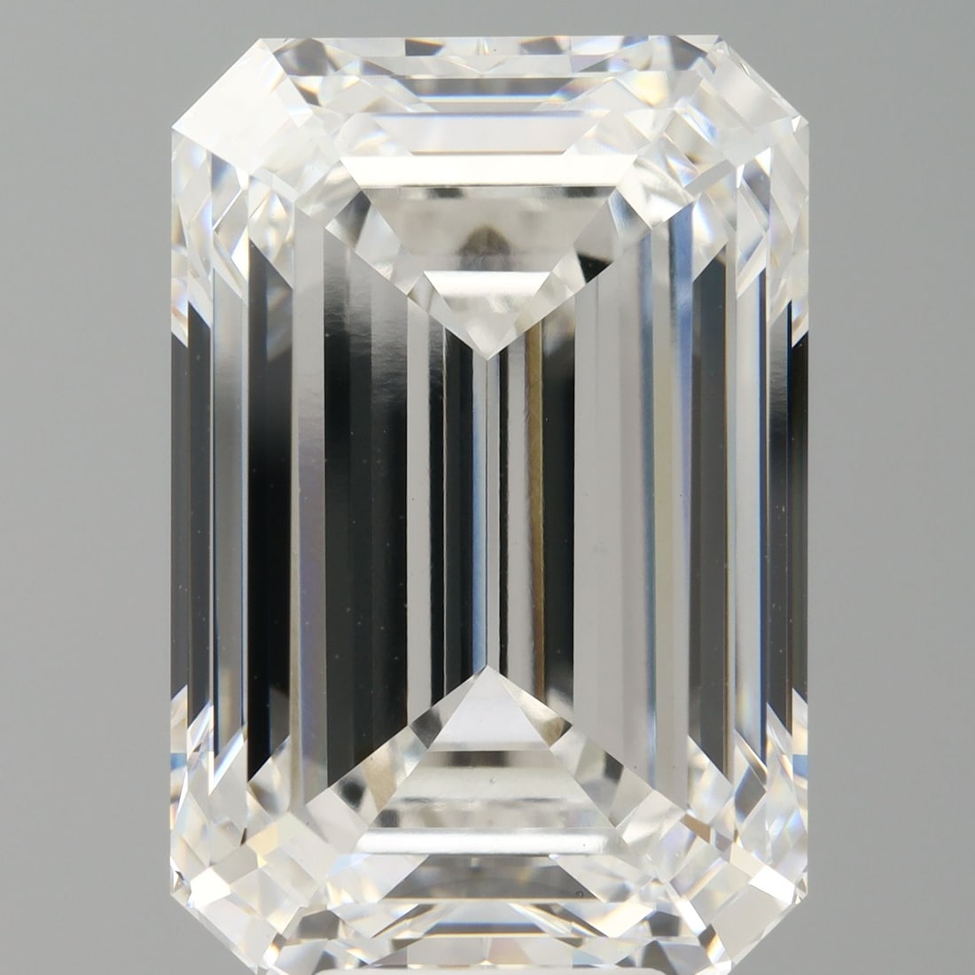 Loose Diamond - EMERALD 10.59ct F VVS2: Loose Diamond - EMERALD 10.59ct F VVS2 Source: This is a real non-mined Diamond that has been grown in a lab Shape: EMERALD Carats: 10.59 Color: F Clarity: VVS2 Certification: IGI Video:
